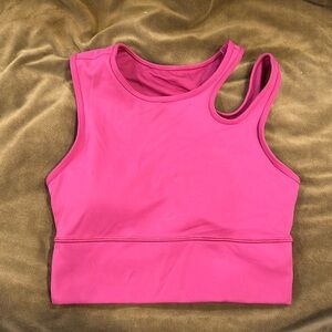 Lulu size 4 crop top